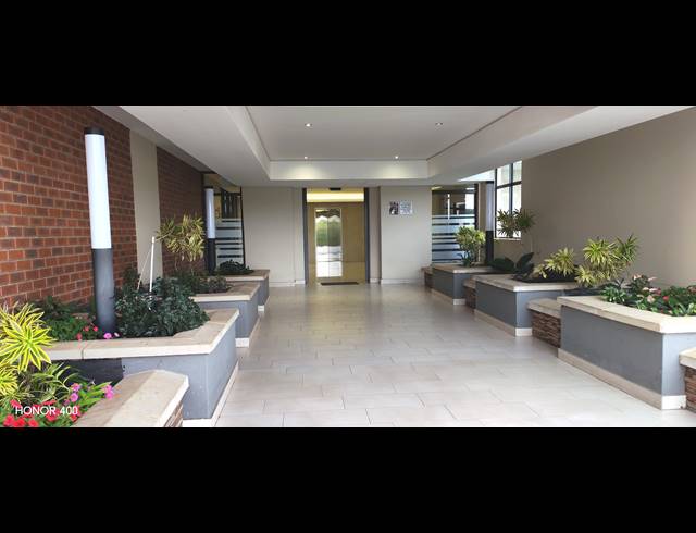 3 BEDROOM APARTMENT FOR SALE IN UMHLANGA RIDGE